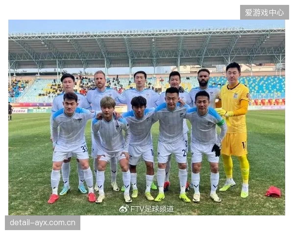 升班马重庆与大连表现抢眼，两队已成为联赛不可忽视的力量。